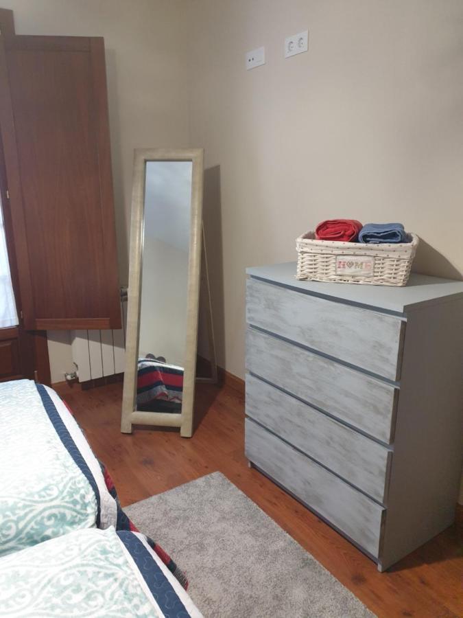 Apartamento Cine Colon 里瓦德奥 外观 照片