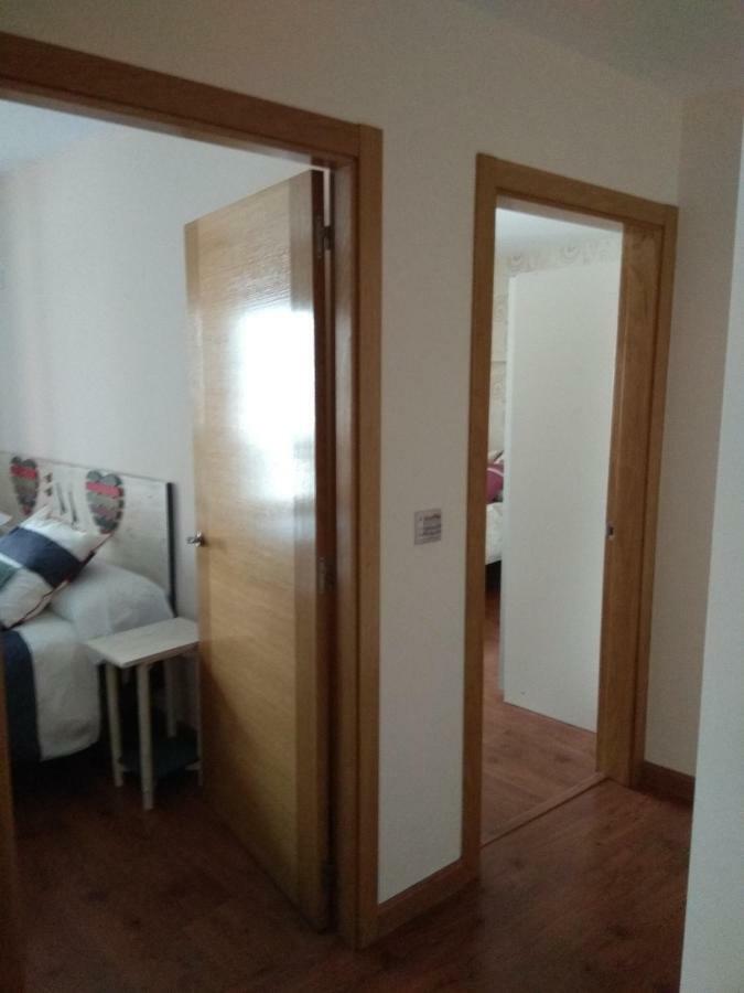 Apartamento Cine Colon 里瓦德奥 外观 照片